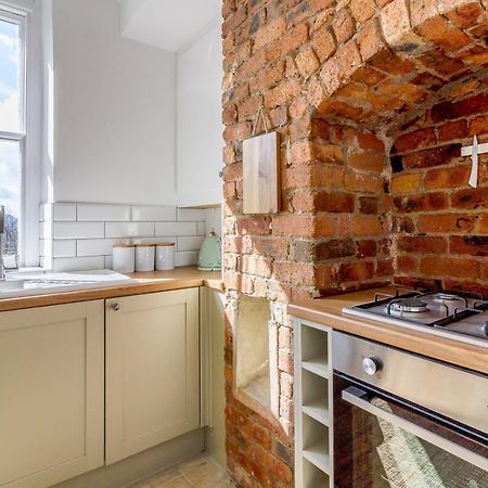 Beautiful 1 Bed Apartment In The Heart Of Matlock Matlock  Luaran gambar